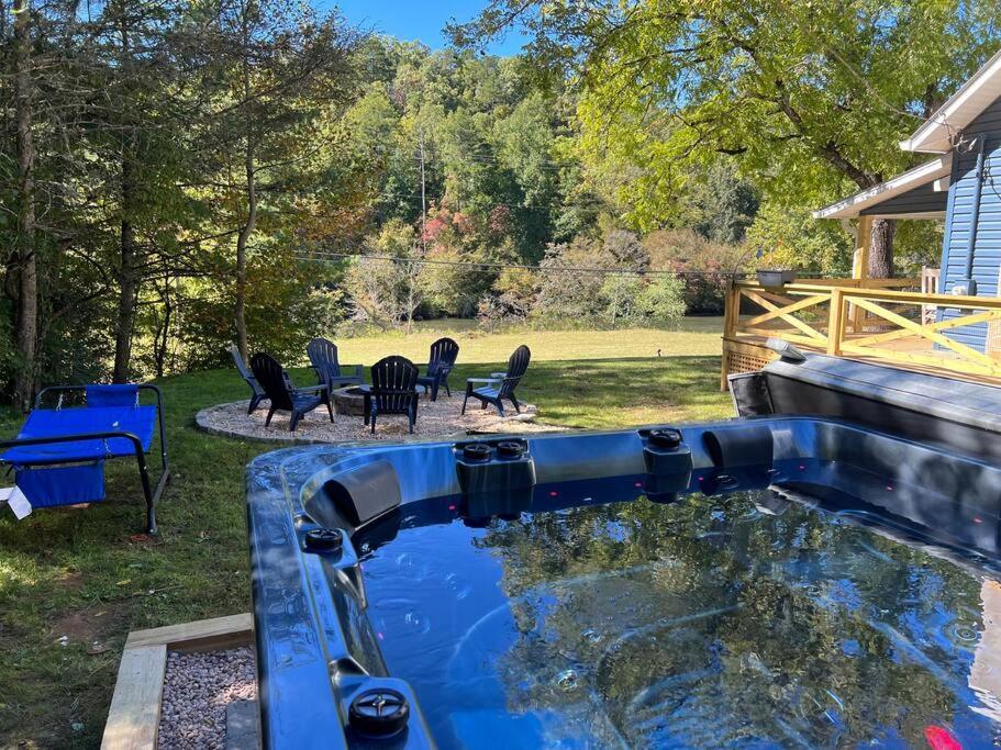 Riverside Relaxer W/Hot Tub+Fire Pit +Wifi & View Franklin Exterior photo